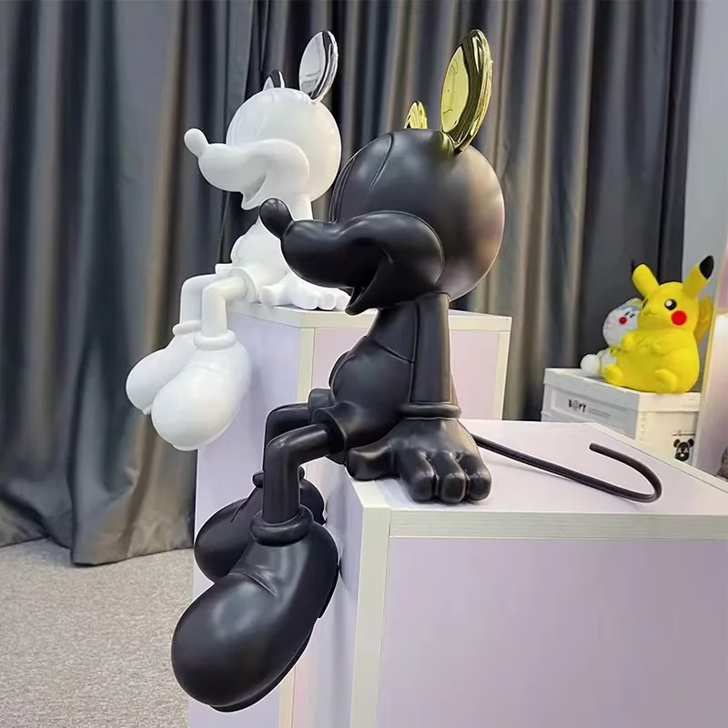 Luxury Mickey Mouse Resin Decoration - Image 5